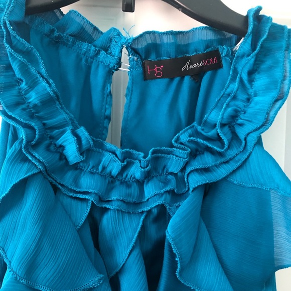 Sleeveless Ruffle Front Top - Picture 2 of 5